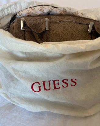 Borsa della Guess con tracolla