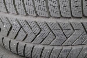 Pneumatici gomme PIRELLI SCORPION 235/45 r20 m+s