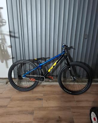 GT la bomba pro 2021