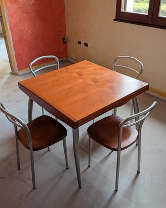 Tavolo legno massello 90x90