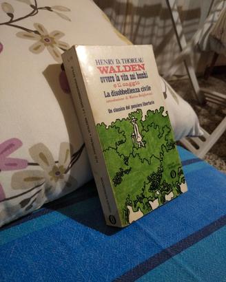 Thoreau Walden Disobbedienza Mondadori