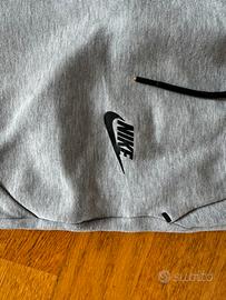 Nike Tech Fleece grigia originale