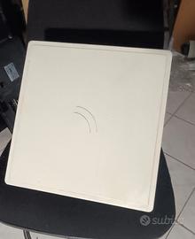 Mikrotik QRT 5 Bianco Supporto Power over Ethernet