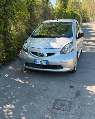 Toyota Aygo 1.0 Wt -i  5 porte neopatentati