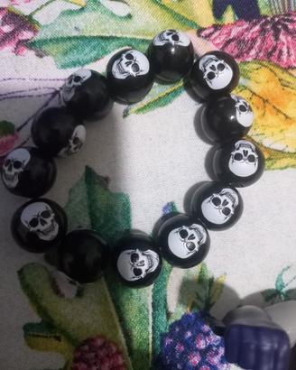 braccialetto con teschi 