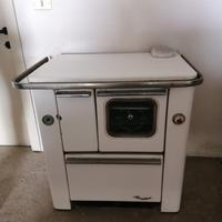 Stufa/cucina a legna