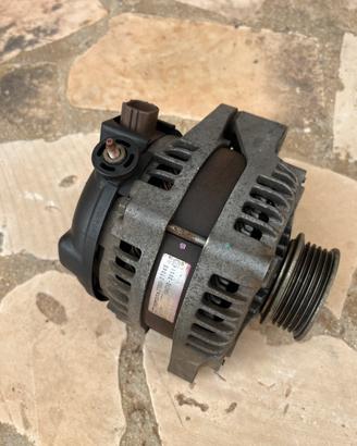 Alternatore originale toyota