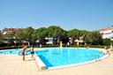 trilocale-al-piano-terra-con-piscina