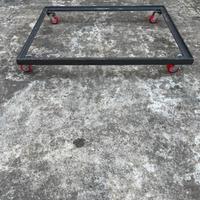 Carrello sottolavatrice con ruote