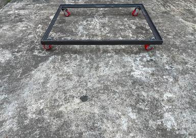 Carrello sottolavatrice con ruote