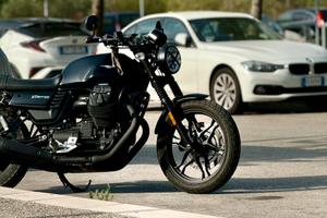 Moto Guzzi V7 Stone III