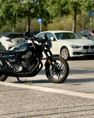 Moto Guzzi V7 Stone III