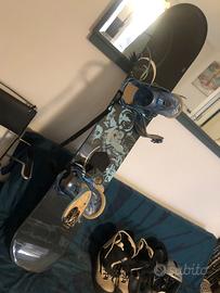 Tavola donna da snowboard k2 con attacchi Burton