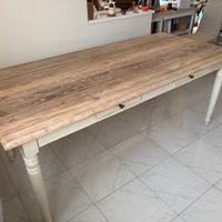 Tavolo in legno stile shabby