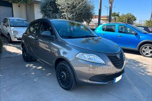 Lancia Ypsilon 0.9 TwinAir Metano – 08/2015