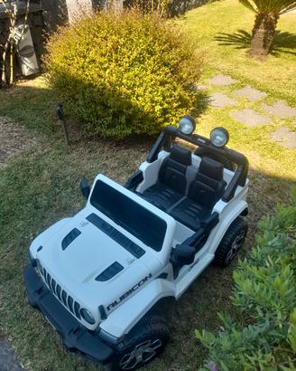 macchina elettrica jeep wrangler