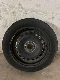 Gomma con cerchio da 15 (175/65 R15)