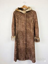 Cappotto donna lungo in ecomontone con cappuccio
