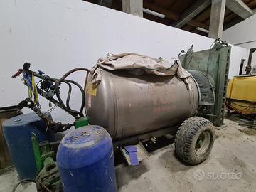 Atomizzatore Agro 2000 litri omologato