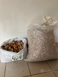 Tappi in sughero di varie bottiglie