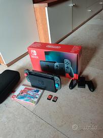 Nintendo Switch + giochi + custodia