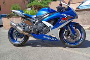Suzuki GSX-R750