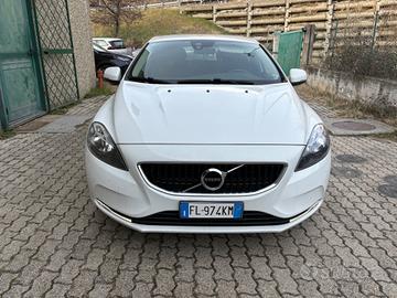 Volvo V40 D2 Momentum