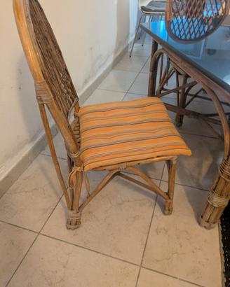 Tavolo in vimini con Piano in marmo nero 