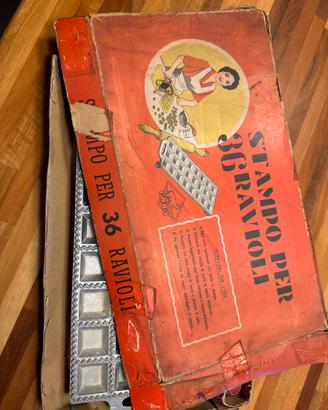 Stampo per ravioli vintage