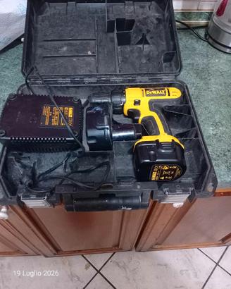 trapano avvitatore DEWALT 