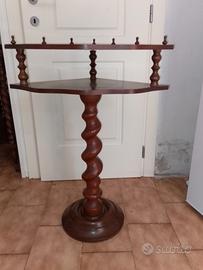 Angoliera e Tavolino 