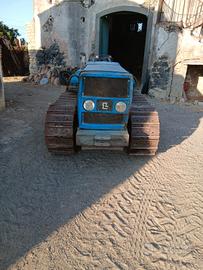 trattore cingolato