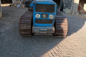 trattore cingolato