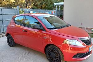 Lancia Ypsilon 1.2 gpl
