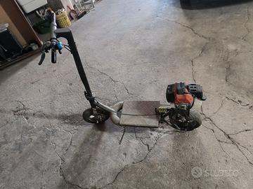 Tandem monopattino