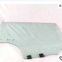 vetro posteriore dx dacia Sandero prima serie