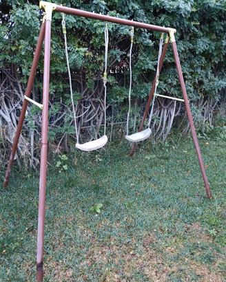 altalena due posti da giardino