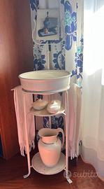 Antico lavabo