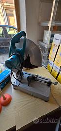 Troncatrice Makita
