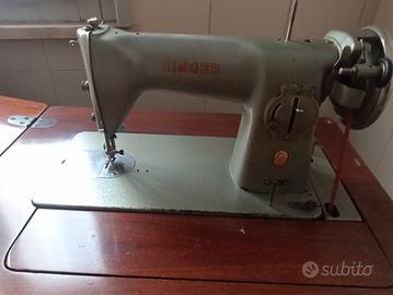 Singer 15M degli anni 50 con mobile 