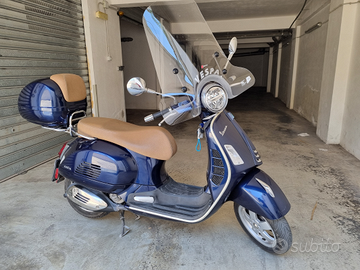 Vespa Gts 300