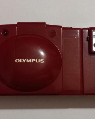 Olympus XA3 con flash A11