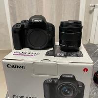 Fotocamera Canon EOS 800D + obiettivo EF-S 18-55