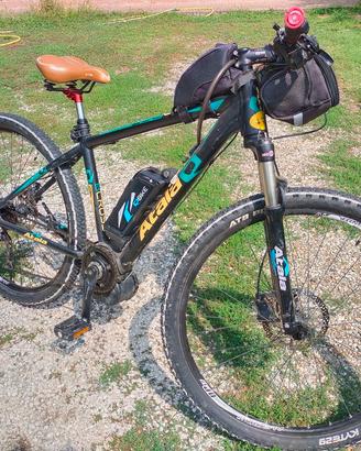 Bicicletta mountain e-bike 29 pollici Atala