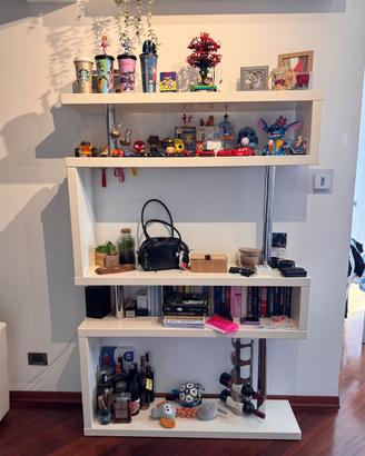 Libreria dal design moderno