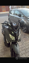Xmax 125 2012