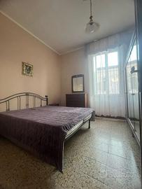 Stanza al centro di Napoli