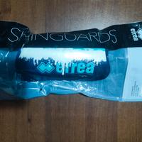 Guanti e Parastinchi calcio