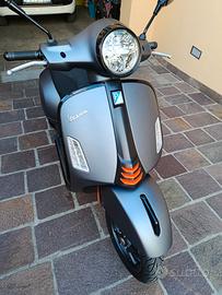 VESPA 310 SUPERSPORT 