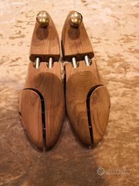 tendiscarpe in cedro